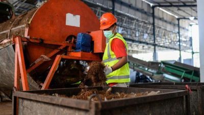 TPSA Bagendung Olah Sampah Jadi Bahan Bakar PLTU Suralaya