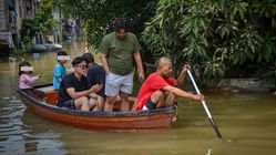 Banjir Jakarta: 20 Kelurahan Terendam, 100+ RT Terdampak, Lihat Daftarnya Banjir Jakarta: 20 Kelurahan Terendam, 100+ RT Terdampak, Lihat Daftarnya
