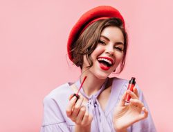 5 Alasan Lipstik Matte Bikin Bibir Kering, Ini Penjelasannya