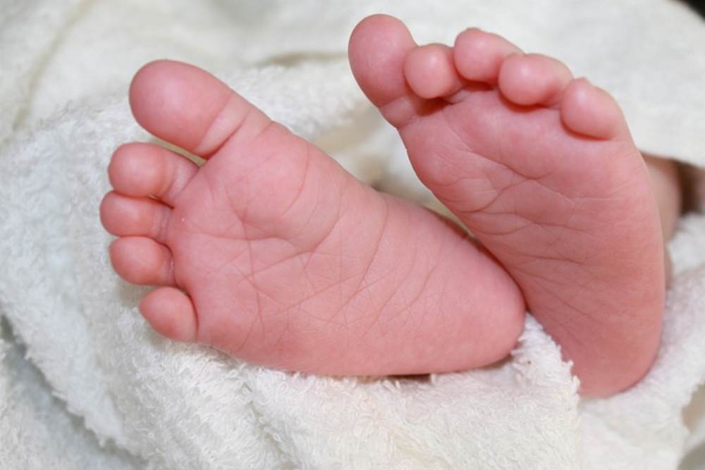 Bayi Tersenyum 400 Kali, Wanita Hanya 62 Kali