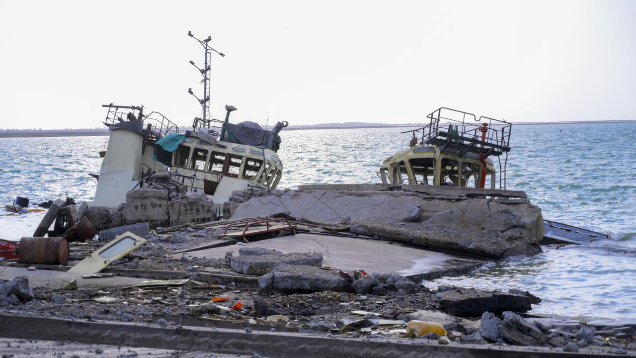 Israel Targets Houthi Sites in Yemen’s Ports and Power Plant