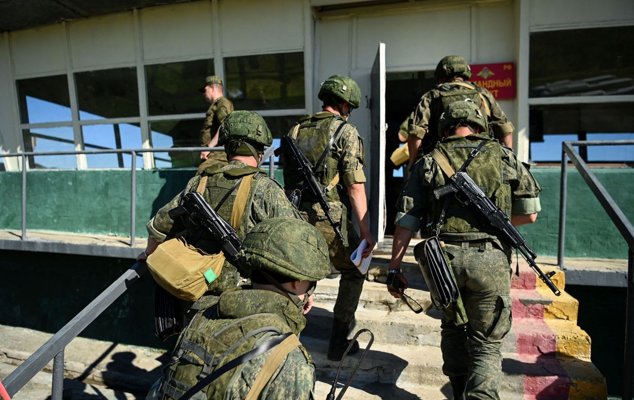 Russia’s Secret Troop Surge in Armenia Revealed by Ukrainian Intelligence