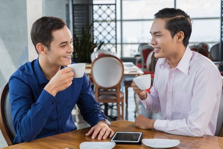 7 Kesalahan Tersembunyi dalam Percakapan, Salah Satunya Mengganggu Lawan Bicara