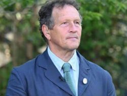 Monty Don’s Emotional Update Leaves Fans Heartbroken Monty Don’s Emotional Update Leaves Fans Heartbroken