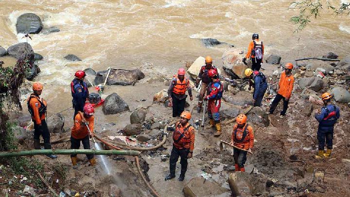 KLH Tindak 21 Perusahaan Pelanggar Izin Lingkungan di Puncak