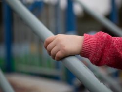 Childcare workers lack training to ensure kids’ safety, documents show Childcare workers lack training to ensure kids’ safety, documents show