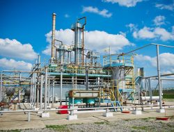 Ukraine Targets Russian Oil Refineries, Expert Says