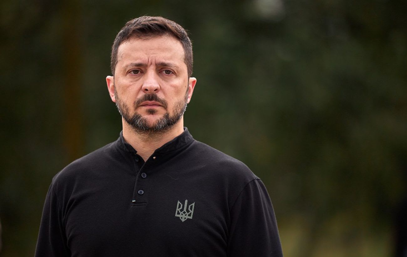 Zelenskyy Convenes Staff to Address Drones and Battlefield Tactics