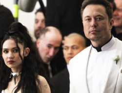 Grimes Calls Elon Musk’s X ‘Poison’