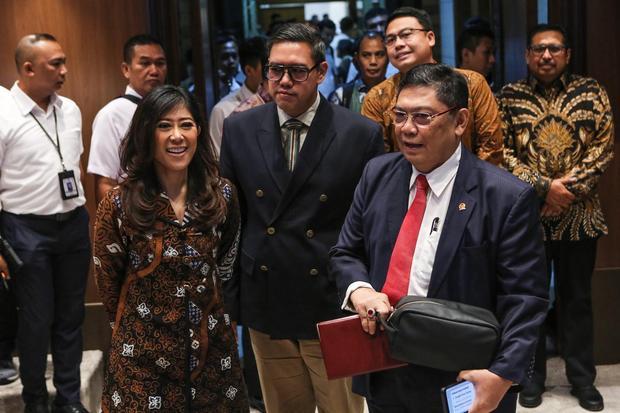 Operator Nakal Langgar Aturan 1 NIK 3 Nomor, Komdigi Siap Sanksi Berat