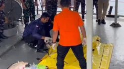 Jenazah Korban KMP Tunu Pratama Jaya Teridentifikasi, Warga Banyuwangi