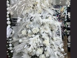 White Christmas Tree Ideas: A Designer Creation by John Mark