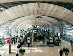 Fast-Track Lanes Open for Chinese Students’ Families in Thai Airports