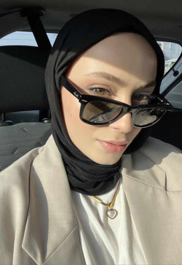 5 Model Kalung Emas Panjang untuk Wanita Berhijab