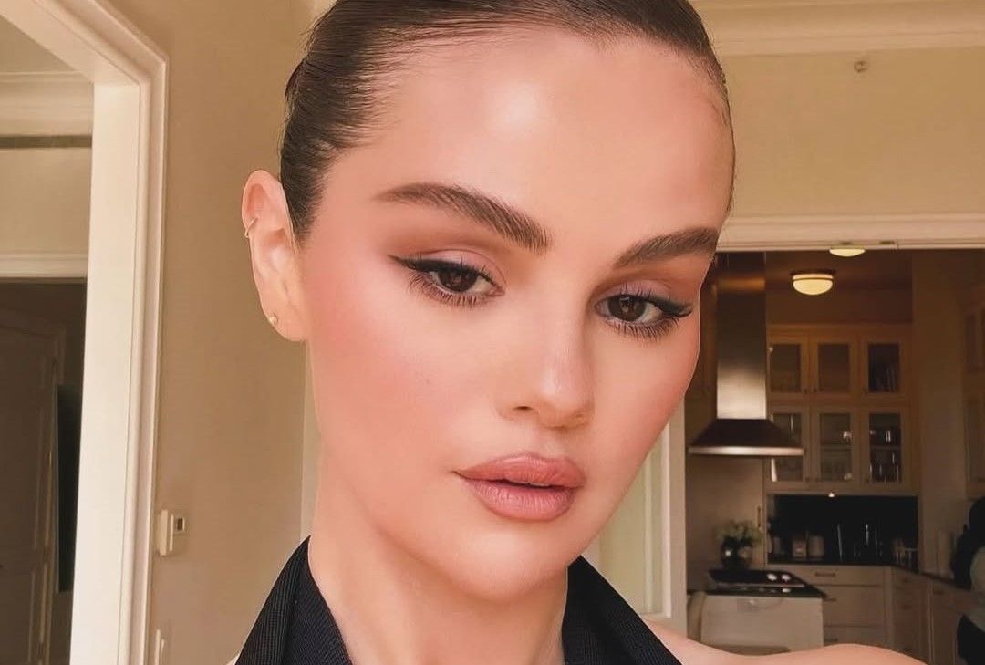 Tips Combo Lipstik ala Artis Hollywood Selena Gomez, Bibir Sehat dan Segar