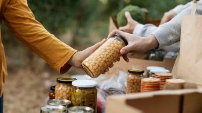 100 Tebak Teka-Teki Makanan dan Minuman