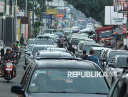 Bandung Macet Parah, Penyebabnya Sampah, Pasar, dan Parkir Liar