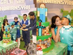 Potret Fuji Rayakan Ultah Gala Sky, Tampil Mewah dengan Gaun Navy dan Kalung Rp 138 Juta Potret Fuji Rayakan Ultah Gala Sky, Tampil Mewah dengan Gaun Navy dan Kalung Rp 138 Juta