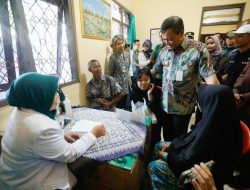 4,6 Juta Warga Jateng Ikut Cek Kesehatan Gratis 4,6 Juta Warga Jateng Ikut Cek Kesehatan Gratis