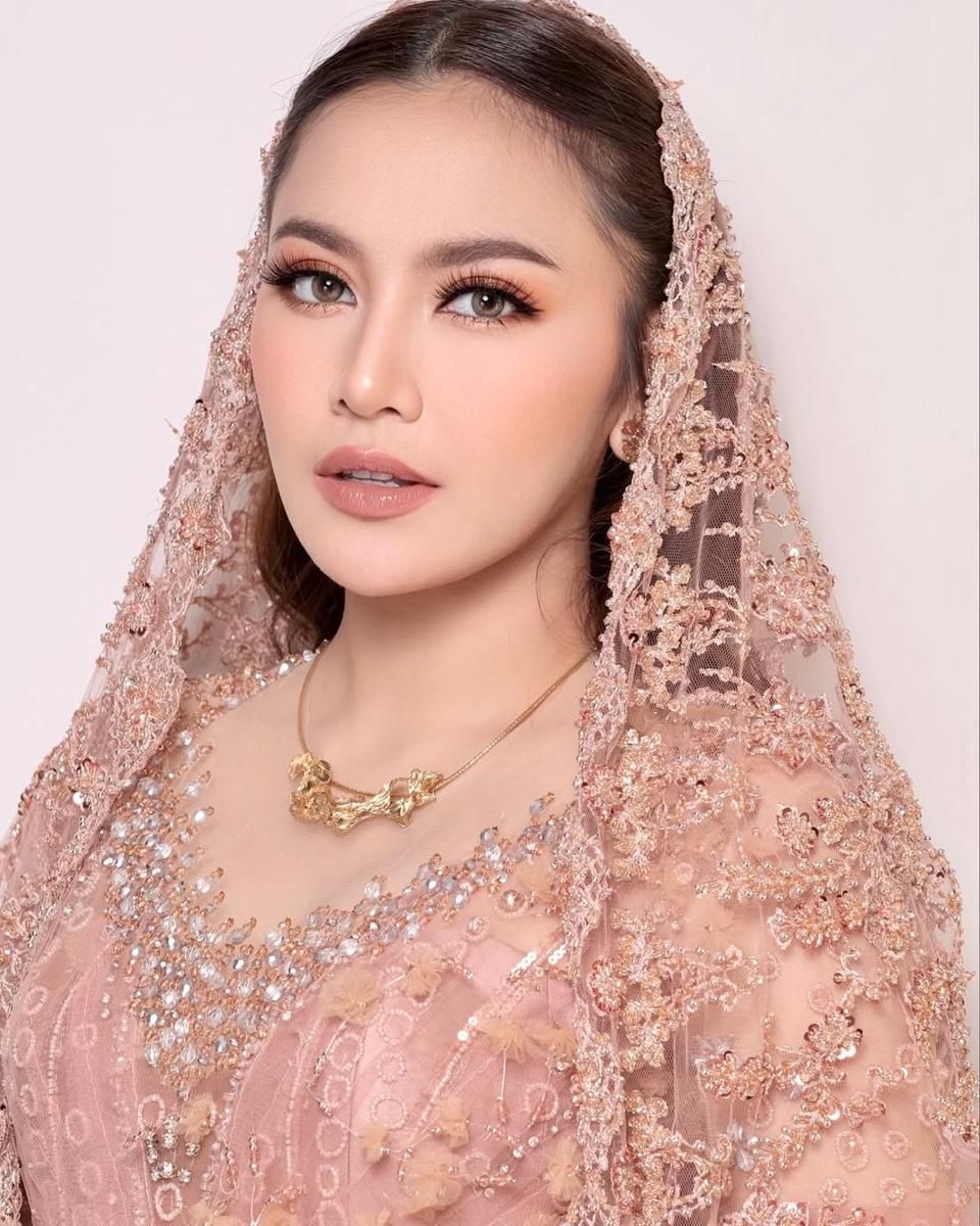 Panduan Memilih Kalung Emas untuk Kebaya Jadi Aksesoris Elegan