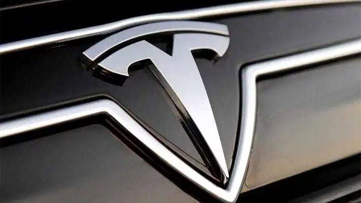 Tesla akan Memperkenalkan Grok AI