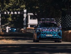 Electric Porsche Cayenne to Feature Fake V8 Sounds