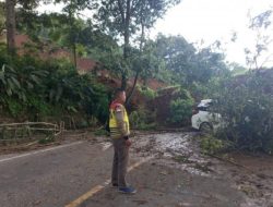 Pemkot Balikpapan Bantu Warga Rp5 Miliar Bersihkan Drainase Pemkot Balikpapan Bantu Warga Rp5 Miliar Bersihkan Drainase