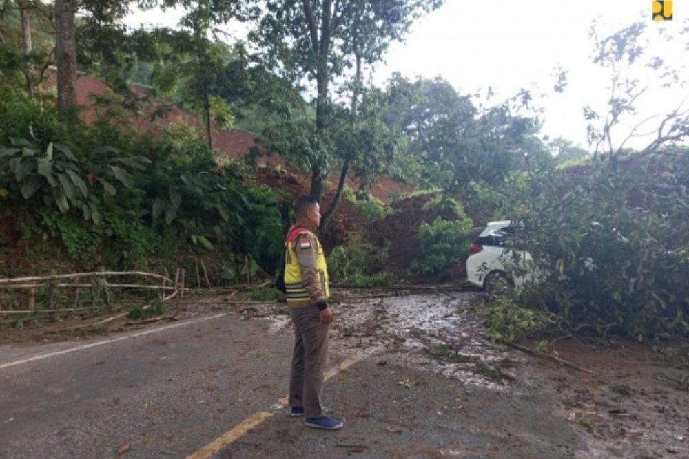 Pemkot Balikpapan Bantu Warga Rp5 Miliar Bersihkan Drainase