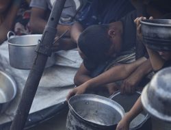 UN warns Gaza malnutrition doubles as Israeli strikes kill 90+ UN warns Gaza malnutrition doubles as Israeli strikes kill 90+