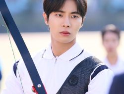 7 Perilaku Mengganggu Gyeon Woo Dikuasai Roh Jahat di Head Over Heels 7 Perilaku Mengganggu Gyeon Woo Dikuasai Roh Jahat di Head Over Heels