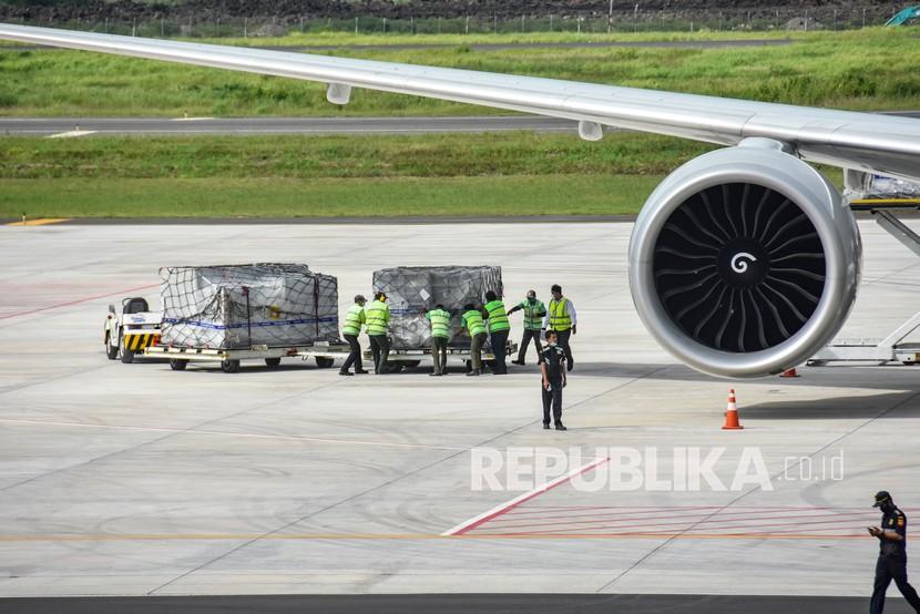 Ahli Ekonomi: Pembelian Boeing dalam Kesepakatan Trump Merugikan Indonesia