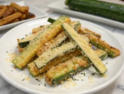 Crispy Parmesan Zucchini Fries: The Ultimate Side Dish Crispy Parmesan Zucchini Fries: The Ultimate Side Dish