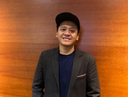 Perbedaan Cinta dalam Sujudku: Pandangan Sutradara Perbedaan Cinta dalam Sujudku: Pandangan Sutradara