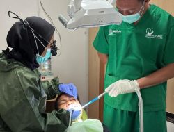 Pengalaman Dokter RS Terapung Kapal Waluya II Mengatasi Ombak Saat Melayani Masyarakat Pedalaman