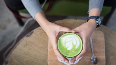5 Mitos Seputar Matcha, Bisa Bakar Lemak Instan?