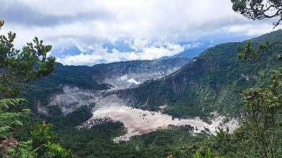 3 Jalur Populer untuk Pendaki Pemula di Bandung
