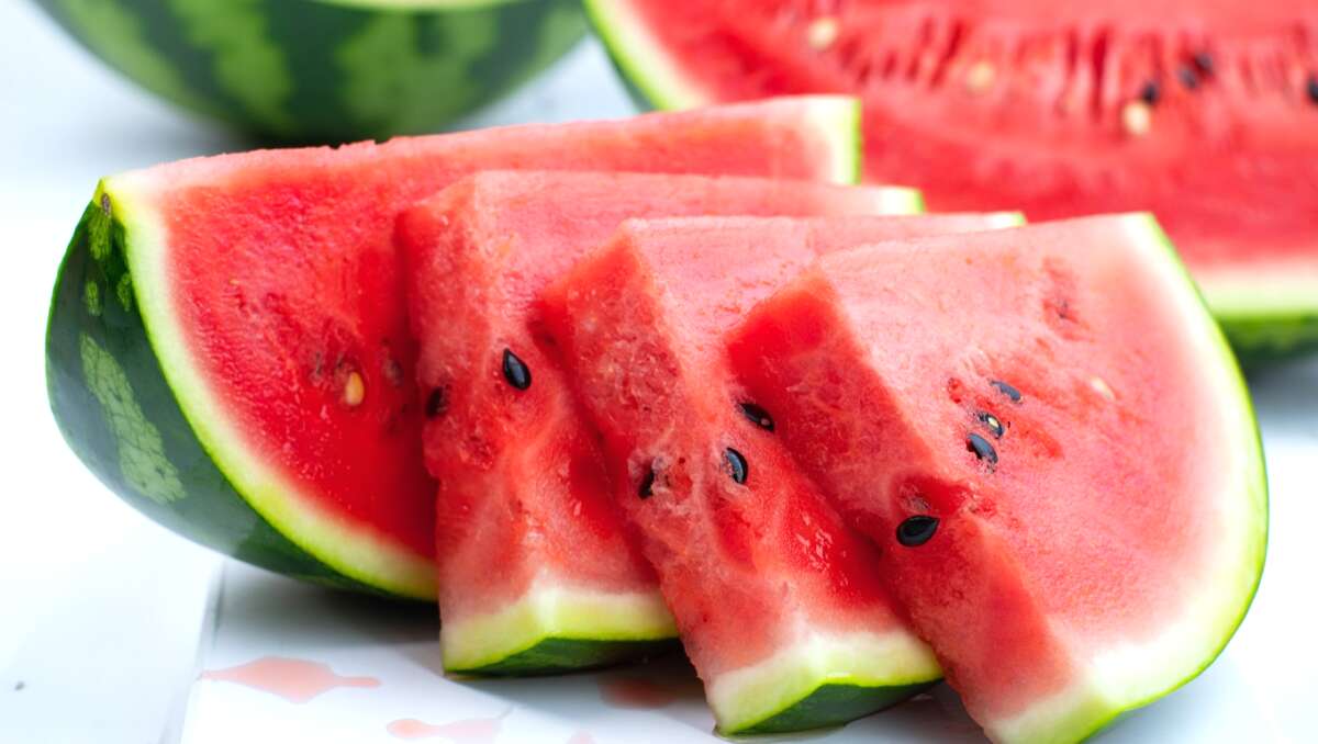 5 Refreshing No-Cook Recipes with Summer’s Hydrating Fruit