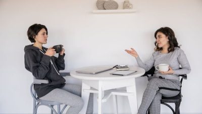 7 Frasa Penuh Pengaruh yang Membuat Orang Menghormati Kamu, Menurut Psikologi