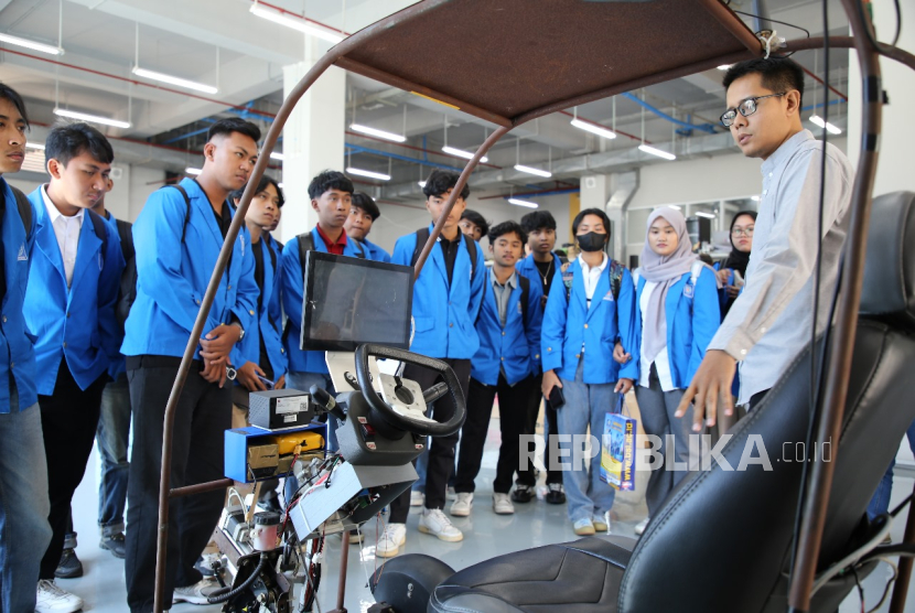 Tingkatkan Literasi Teknologi, UBSI Ajak Mahasiswa Kunjungi BRIN Bandung