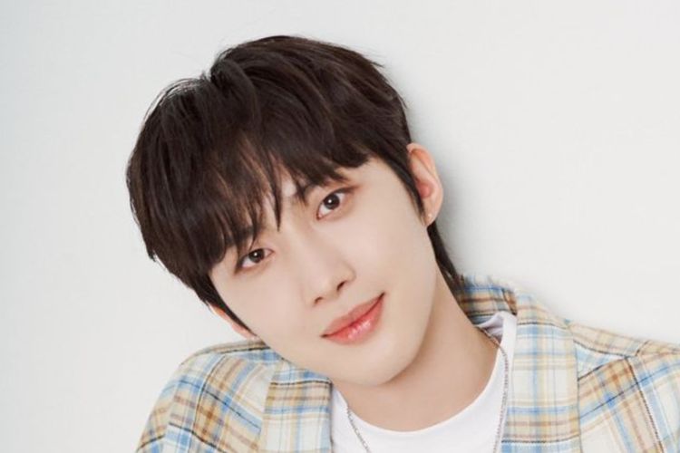 Hui Pentagon Tinggalkan Cube Entertainment Setelah 9 Tahun, Fokus Pemulihan dan Siap Mulai Karier Baru
