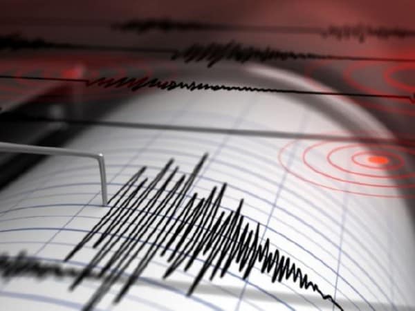 Magnitude 7.3 Earthquake Strikes Alaska; Tsunami Alert Issued