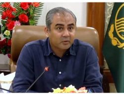 Govt honors 71 brave Pakistanis with civil awards Govt honors 71 brave Pakistanis with civil awards