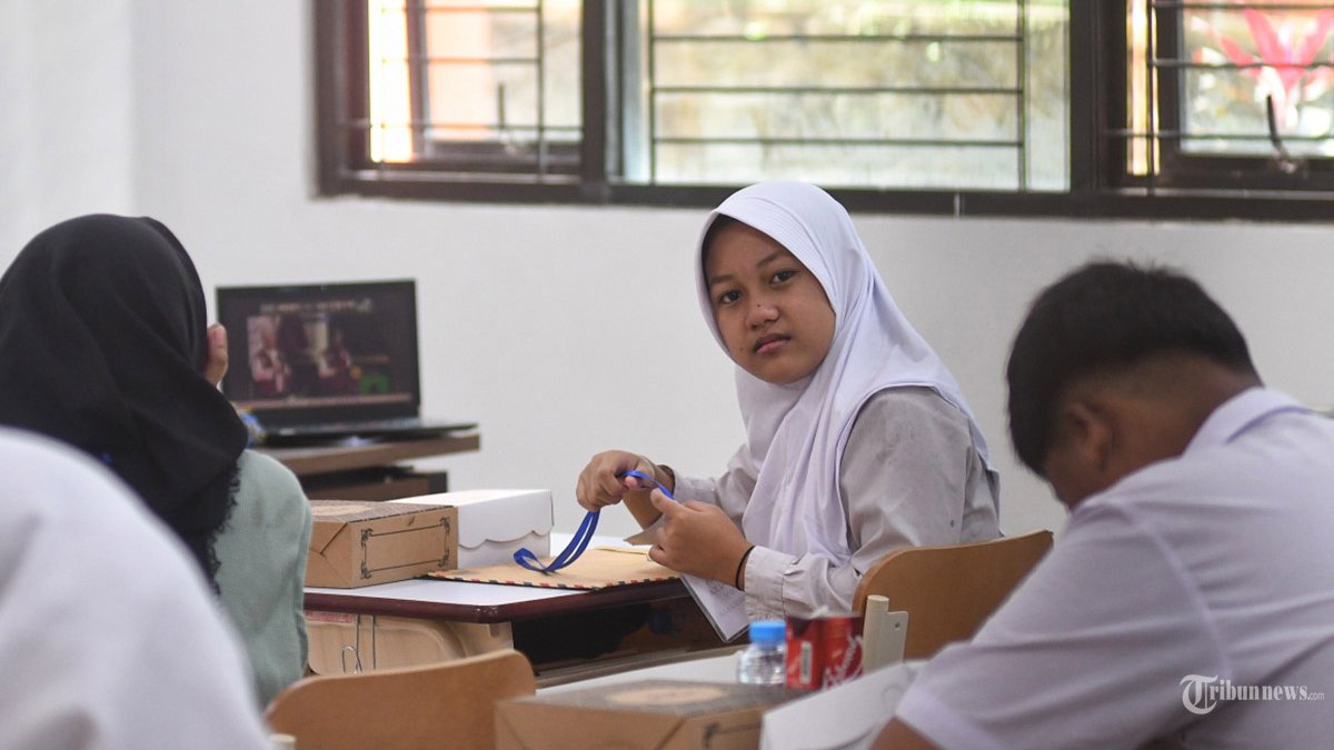 Sekolah Kosong di Seluruh Indonesia