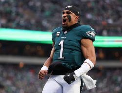 Eagles OL Dumps Super Bowl Hopes After Injury Move Eagles OL Dumps Super Bowl Hopes After Injury Move