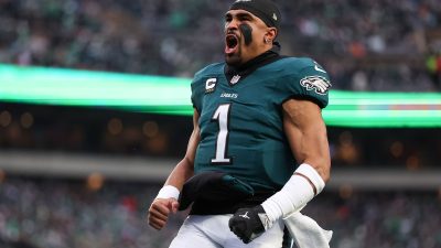 Eagles OL Dumps Super Bowl Hopes After Injury Move