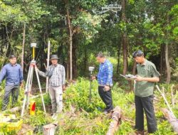 Tim PU Ukur Titik Koordinat Lahan Sekolah Rakyat Tim PU Ukur Titik Koordinat Lahan Sekolah Rakyat