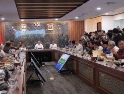 Hadir dalam Rakor Terbatas, Wali Kota Bekasi Siap Terapkan Teknologi Pengolahan Sampah