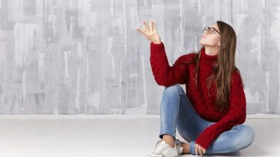 10 Kebiasaan Umum yang Jadi Tanda Seseorang Menyerah pada Diri Sendiri