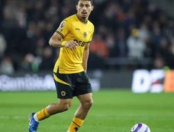 Manchester United dan Liverpool Berebut Gelandang Wolverhampton Rp 600 Miliar