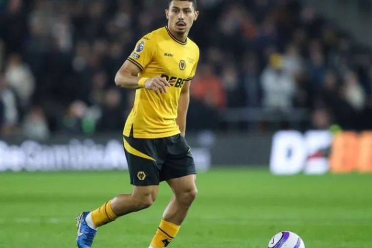 Manchester United dan Liverpool Berebut Gelandang Wolverhampton Rp 600 Miliar